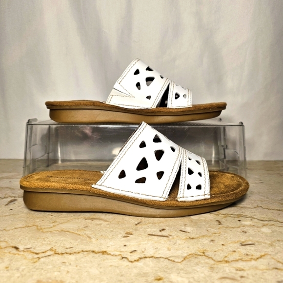 NWT Naturalizer Devon Womens White Leather Cutout Open Toe Sandals Size 8M - Picture 3 of 5